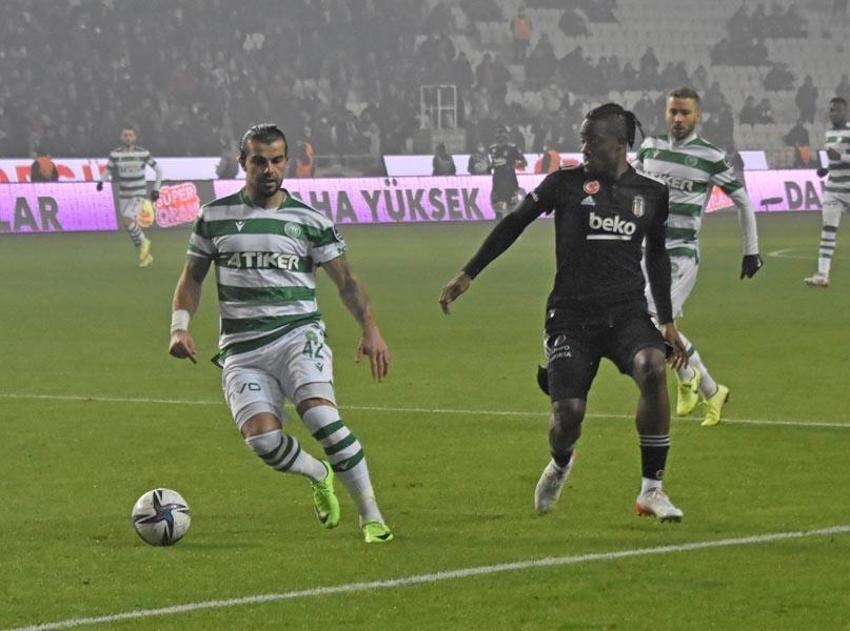 Konyaspor - Beşiktaş maçından sonra büyük tepki! 'Saçına aklar düşmüş Mete Kalkavan eve gidince şu maçı bir daha izle'