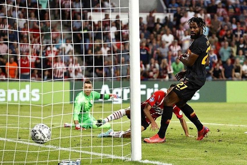 Flaş Gelişme! Galatasaray'da 3 ayrılık 'Kendinize kulüp bulun'