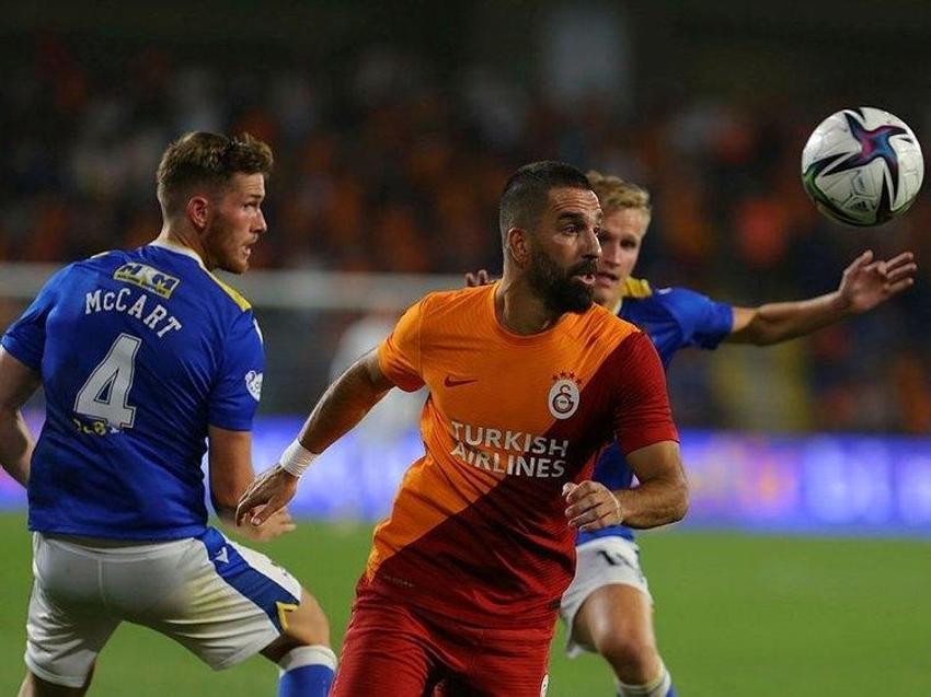 Flaş Gelişme! Galatasaray'da 3 ayrılık 'Kendinize kulüp bulun'