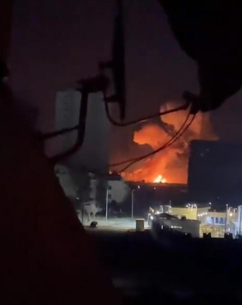 İsrail jetleri gece 03.02'de Rusya'nın kalesini füzelerle vurdu!