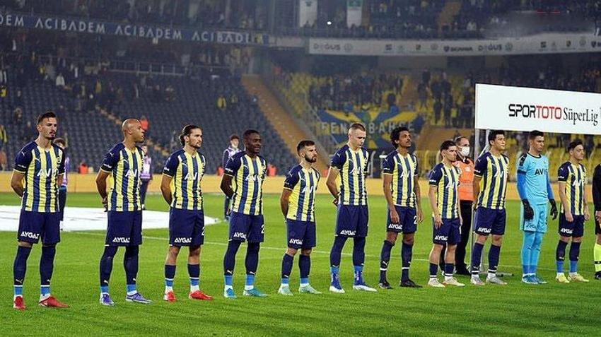 Günün en bomba iddiası! Fenerbahçe'ye 6 aylık teknik direktör geliyor yanında bir de kanat forvet getiriyor