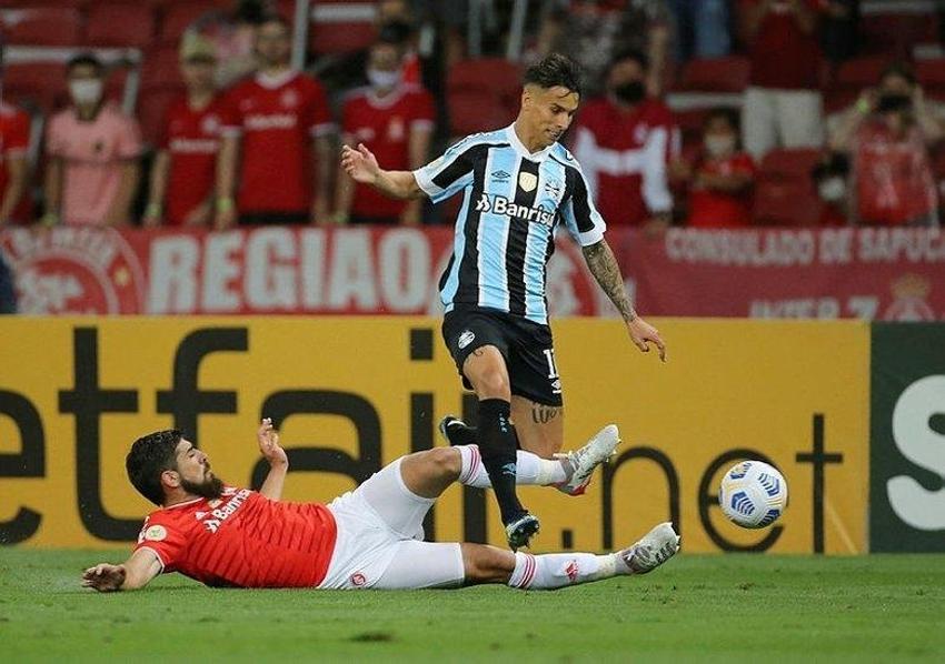 Günün en bomba iddiası! Fenerbahçe'ye 6 aylık teknik direktör geliyor yanında bir de kanat forvet getiriyor