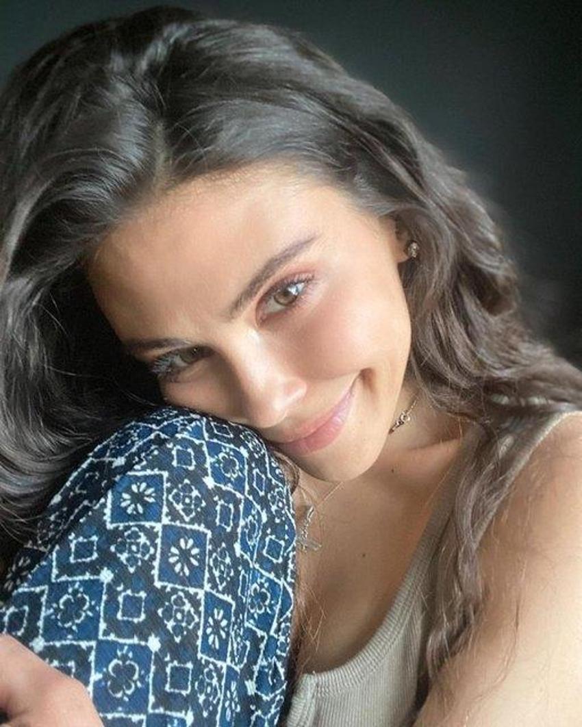 Dilara Aksüyek - Cenk Şahin yeni bir aşka yelken açtı!
