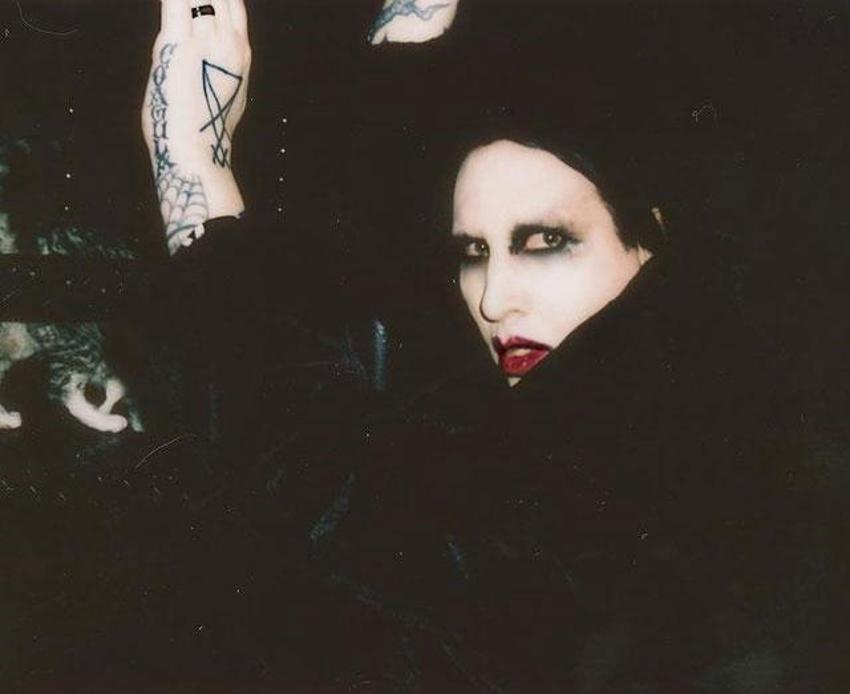 Marilyn Manson'ın korkunç işkenceleri! Rock müziğin ünlü ismi kan dondurdu: Tam 16 kadına cinsel saldırı ve işkence...