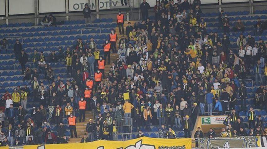 Fenerbahçe-Afjet Afyonspor maçına damga vurdu! Burak Kapacak bir ilk yaşadı! Yıldız oyuncuya büyük tepki! Bir kez daha istifa çağrısı, Ali Koç ve...