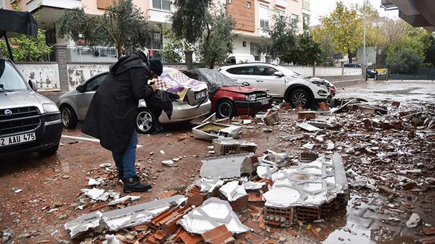 Alarm seviyesi yükseltildi! Kırmızı ve turuncu kodlu uyarılar art arda geldi, 90 kilometre hıza ulaştı, giderek artıyor