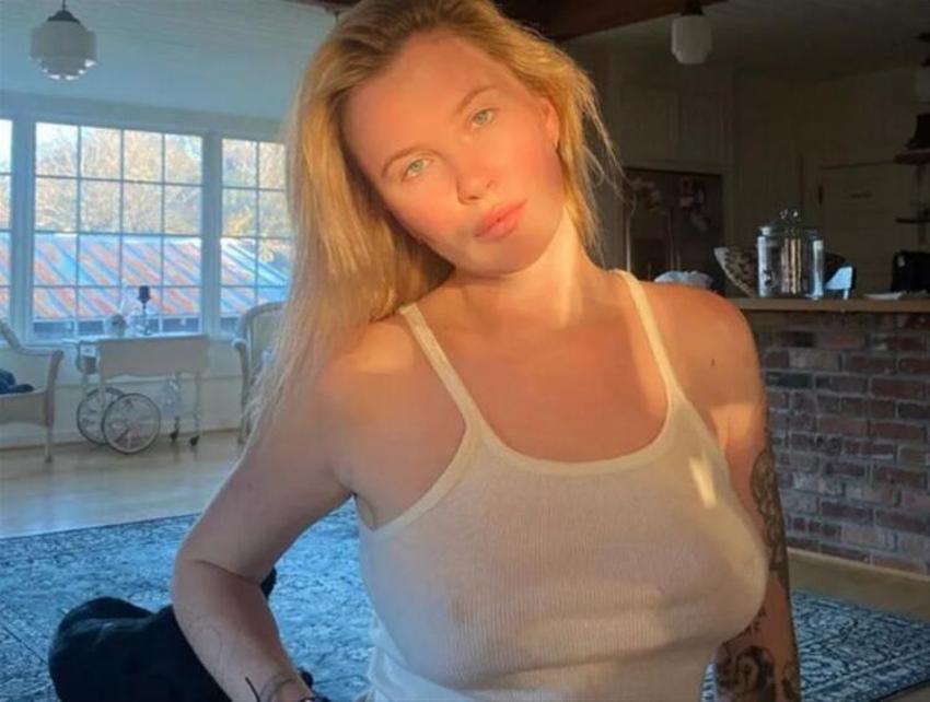 Ireland Baldwin küvete girip paylaştı!