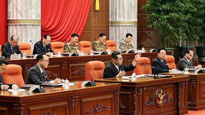 Kuzey Kore lideri Kim Jong Un şaşkına çevirdi! Görenler dondu kaldı: Bir deri bir kemik...