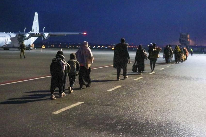 2021 yılına danga vuran tarihi olaylar! Omicron, Taliban, iklim krizi...