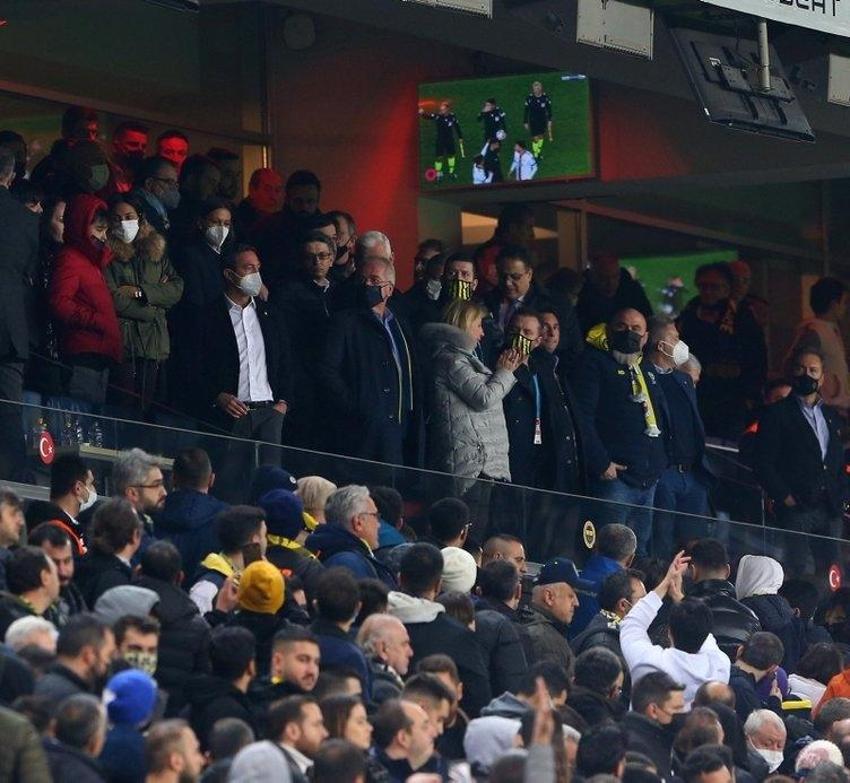 Ali Koç Vitor Pereira'yı gönderdi Fenerbahçe'de hala kaos bitmedi! Harcadığı ilk yıldızı açıkladı 'Akıl tutulması...'