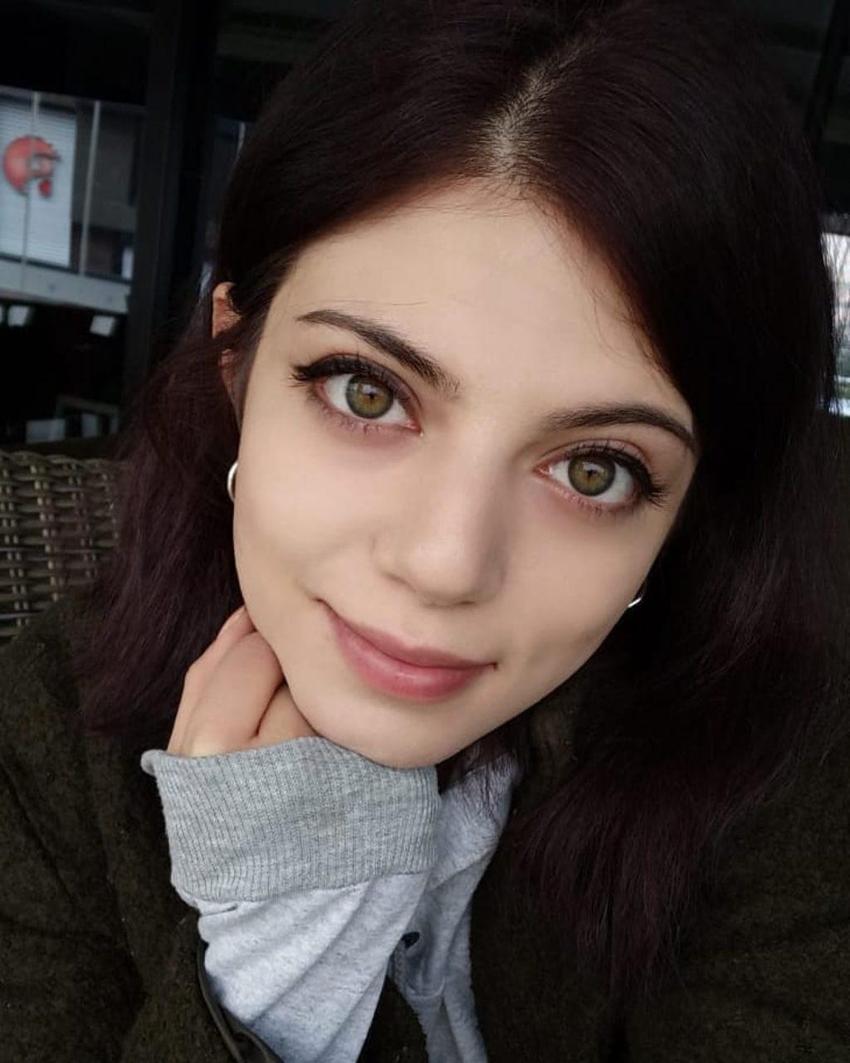 Gönül Dağı'nın Zeynep'i Güliz Albay'dan Instagram'ı sallayan pozlar!