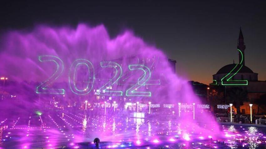 Türkiye 2022 yılına böyle girdi! İşte yurdun dört bir yanından yeni yıl manzaraları...