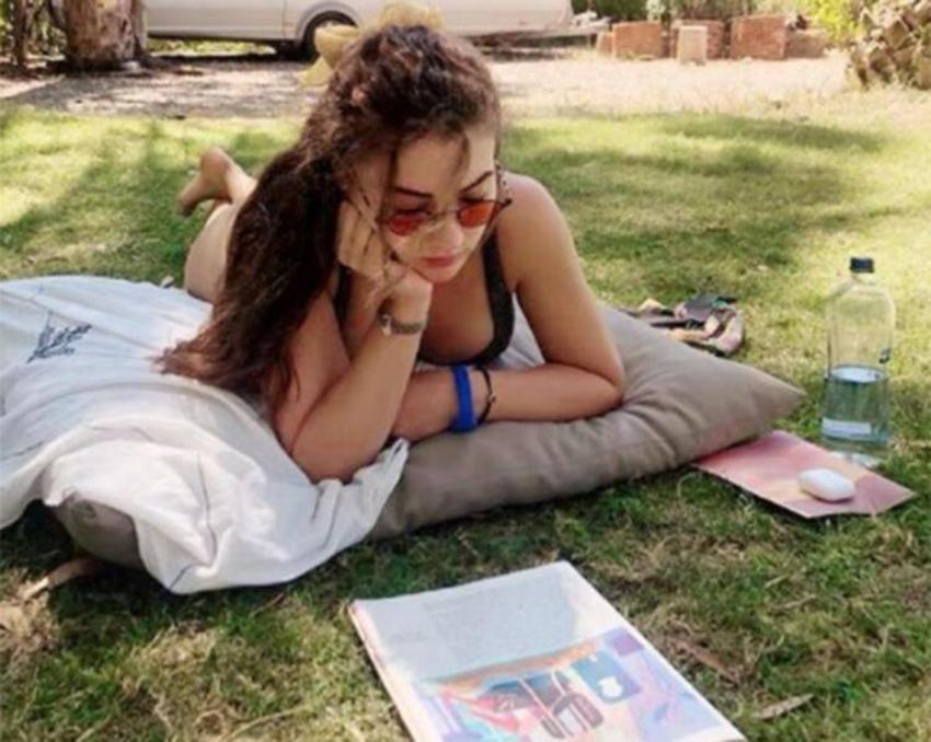 Burcu Özberk'ten aşk iddialarına yanıt!