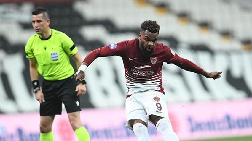 Katar'da mutsuzum dedi Süper Lig devi için yola çıktı! Boupendza adım adım...