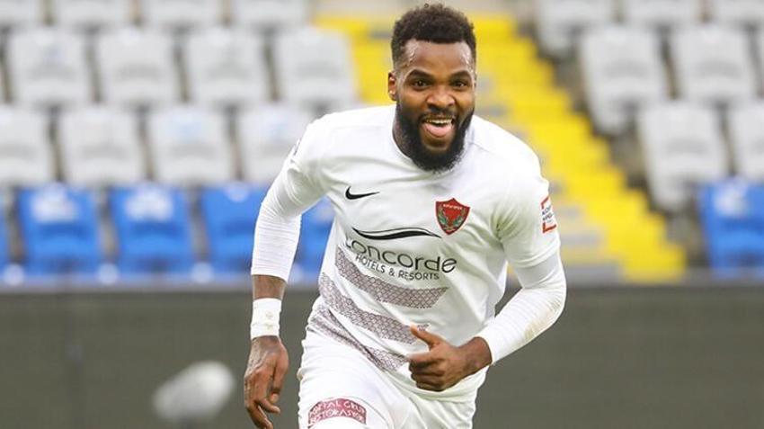 Katar'da mutsuzum dedi Süper Lig devi için yola çıktı! Boupendza adım adım...