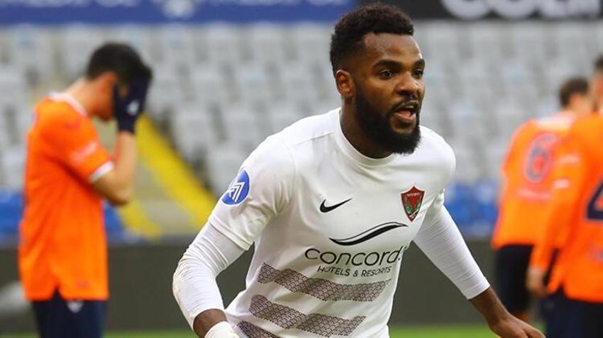 Katar'da mutsuzum dedi Süper Lig devi için yola çıktı! Boupendza adım adım...
