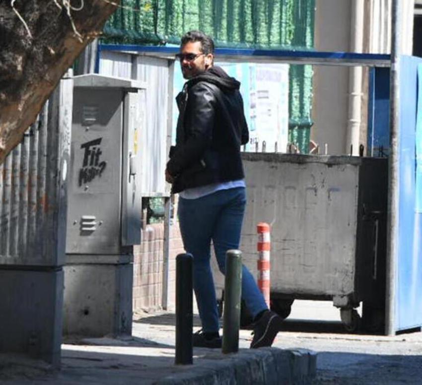 Olayların adamı Rüzgar Çetin gecelerde! Hızlı adımlarla otele girdi...