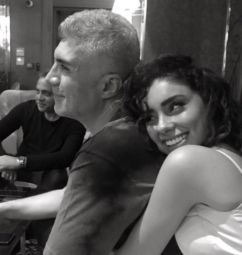Feyza Aktan'dan Özcan Deniz'e nispet pozları!