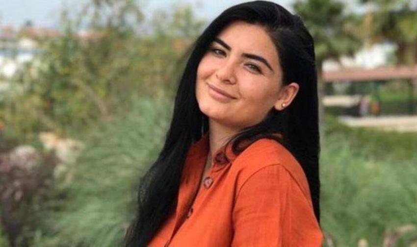 Gelin adayı Hanife Gürdal dedikoduları aşk pozuyla yanıtladı!