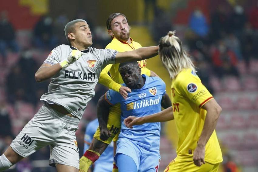 Galatasaray istiyordu Göztepe kararını verdi! İrfan Can Eğribayat ve Soner Aydoğdu...