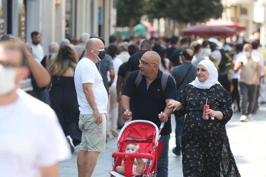 Hafta içi hafta sonu yasaklarıyla ilgili son dakika açıklaması! Restoran, kafe, AVM, sinema ve tiyatro hepsini kapsıyor! Bu ay itibarıyla yasaklar...