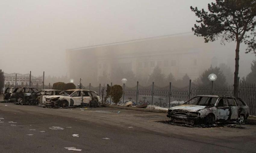 Kazakistan'da zam protestosu ülkeyi karıştırdı! Uyarı yapılmadan vurun emri geldi...