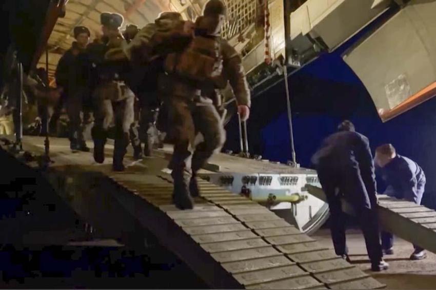 Kazakistan'da zam protestosu ülkeyi karıştırdı! Uyarı yapılmadan vurun emri geldi...