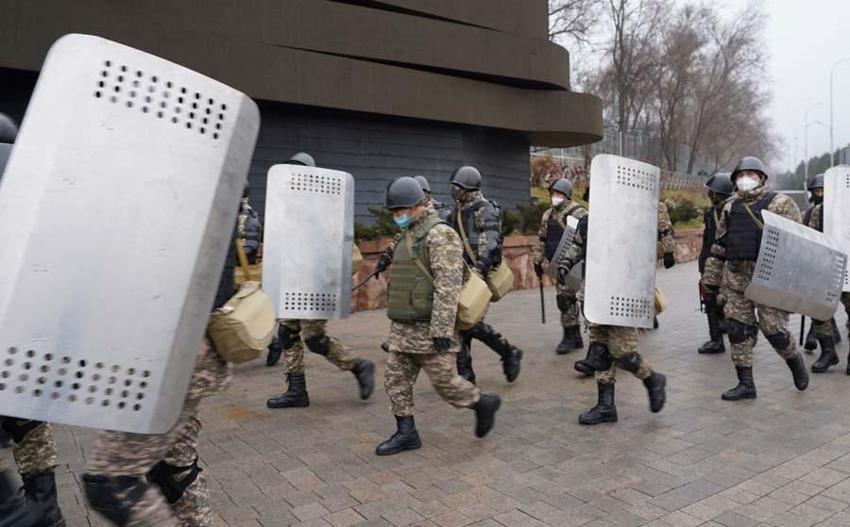 Kazakistan'da zam protestosu ülkeyi karıştırdı! Uyarı yapılmadan vurun emri geldi...