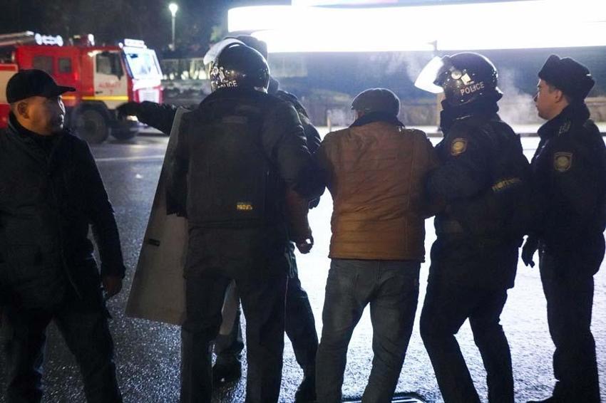 Kazakistan'da zam protestosu ülkeyi karıştırdı! Uyarı yapılmadan vurun emri geldi...