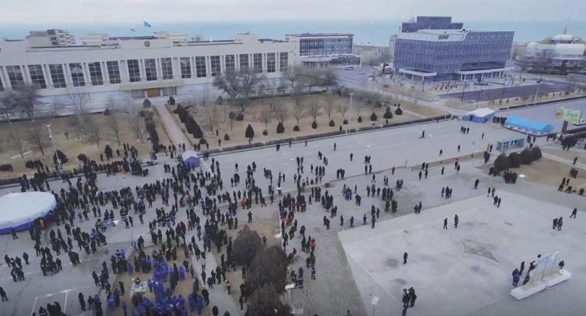 Kazakistan'da zam protestosu ülkeyi karıştırdı! Uyarı yapılmadan vurun emri geldi...