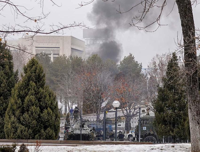 Kazakistan'da zam protestosu ülkeyi karıştırdı! Uyarı yapılmadan vurun emri geldi...