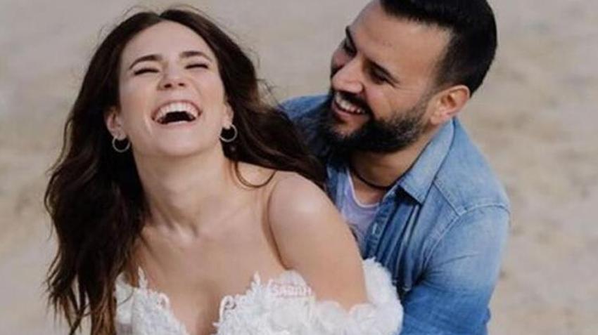Buse Varol'a 'Kocadan zengin olmak nasıl?' diyen takipçisine olay yanıt!