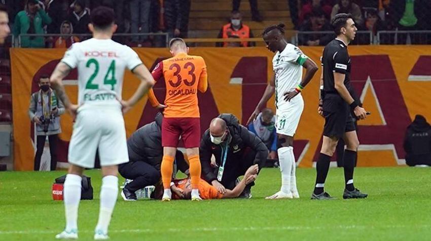 Galatasaray-Giresunspor maçında ortalık karıştı! Resmen tepetaklak oldular, bir darbe daha! Hepsini ıslıkladılar, Fatih Terim deliye döndü! Burak Elmas, Arda Turan...