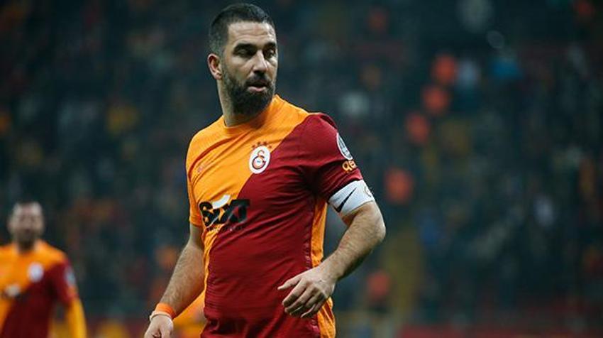Galatasaray-Giresunspor maçında ortalık karıştı! Resmen tepetaklak oldular, bir darbe daha! Hepsini ıslıkladılar, Fatih Terim deliye döndü! Burak Elmas, Arda Turan...