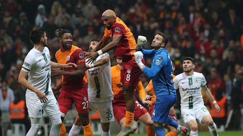 Giresunspor'un yıldızı alkış topladı taraftarlar Fatih Terim'e patladı! 'Muslera'yı yerinden eder diye mi...?'