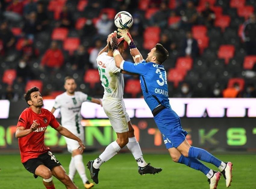 Giresunspor'un yıldızı alkış topladı taraftarlar Fatih Terim'e patladı! 'Muslera'yı yerinden eder diye mi...?'