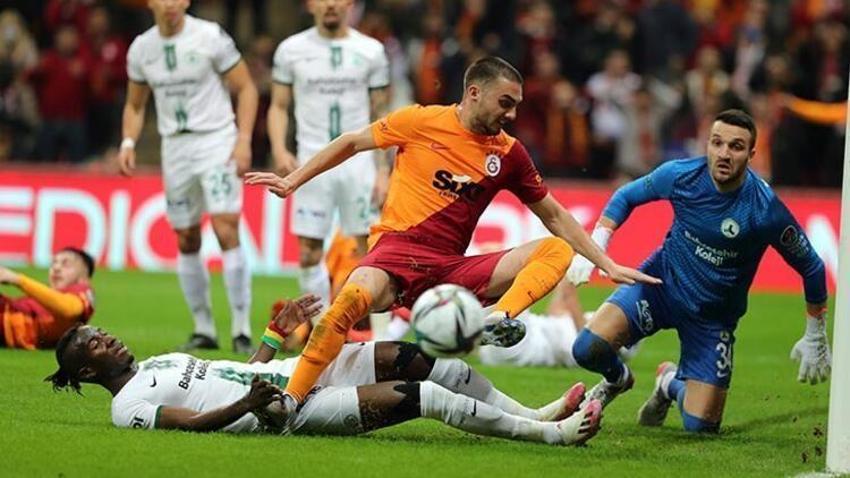 Burak Elmas ve Fatih Terim'e yaylım ateşi! 'Bu mu futbol aklınız, transfer politikanız paraları sokağa atıyorsunuz'