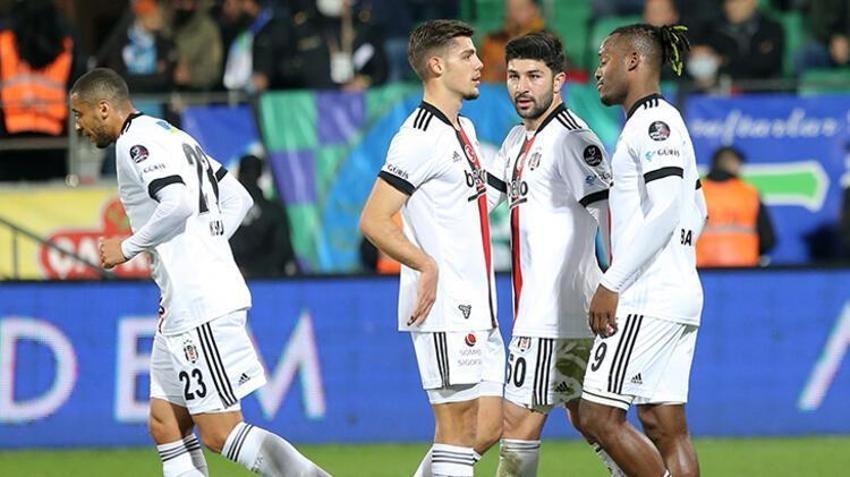 Rize deplasmanında 2 puan gitti taraftarlar yıldız futbolcuyu affetmedi! 'Lens gibi elimizde kalacaktı'