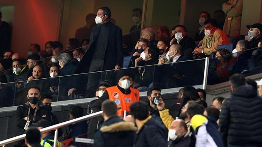 Ali Koç'tan inanılmaz hareket! Tribünler istifaya davet etti başkanın hamlesi gecikmedi bir anda döndü ve...