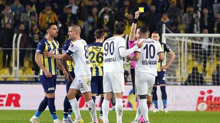 Ali Koç'tan inanılmaz hareket! Tribünler istifaya davet etti başkanın hamlesi gecikmedi bir anda döndü ve...