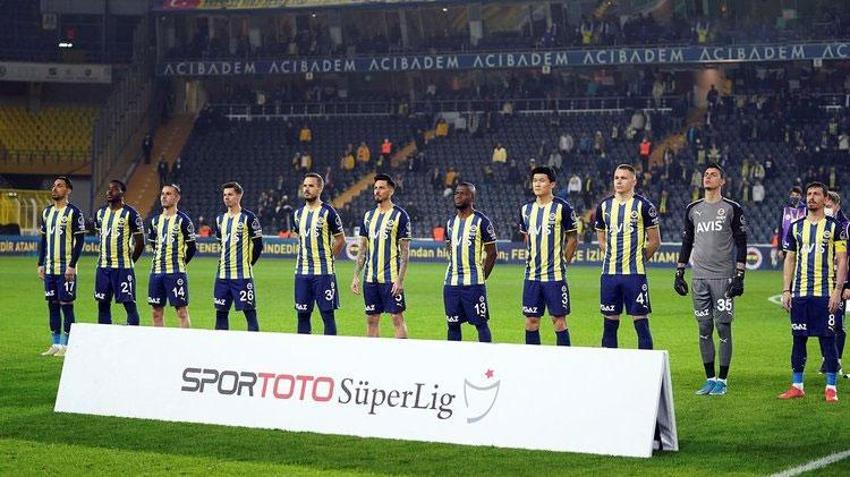 Dünkü mağlubiyetten sonra iki ayrılık! Mesut Özil, İrfan Can Kahveci, Mert Hakan derken...