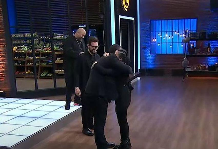  Mehmet Yalçınkaya'dan Burcu Önal'a teklif!