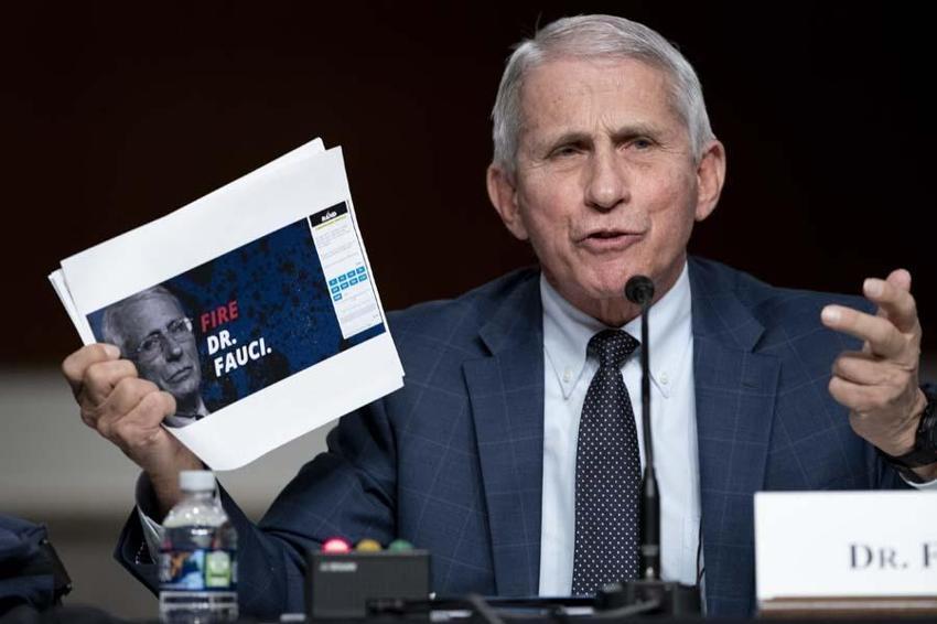 Doktor Anthony Fauci'den skandal sözler! Mikrofonu açık unutunca...