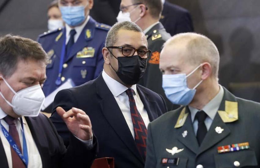 Kritik NATO - Rusya görüşmesi başladı! NATO karargahında gergin anlar...