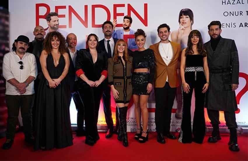 İlker Kızmaz'dan Aslı Kızmaz'a öpücüklü tebrik!