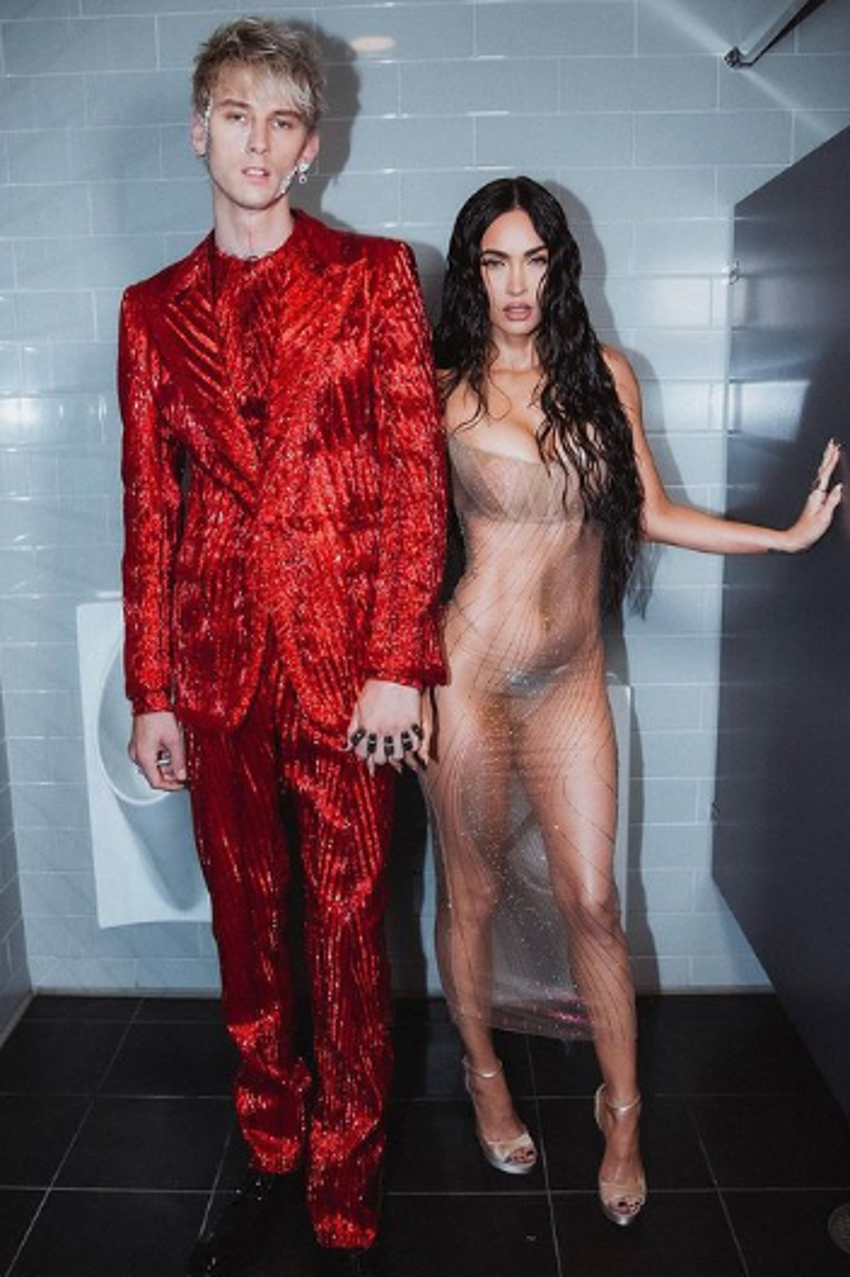 Machine Gun Kelly'den Megan Fox'a romantik evlilik teklifi!