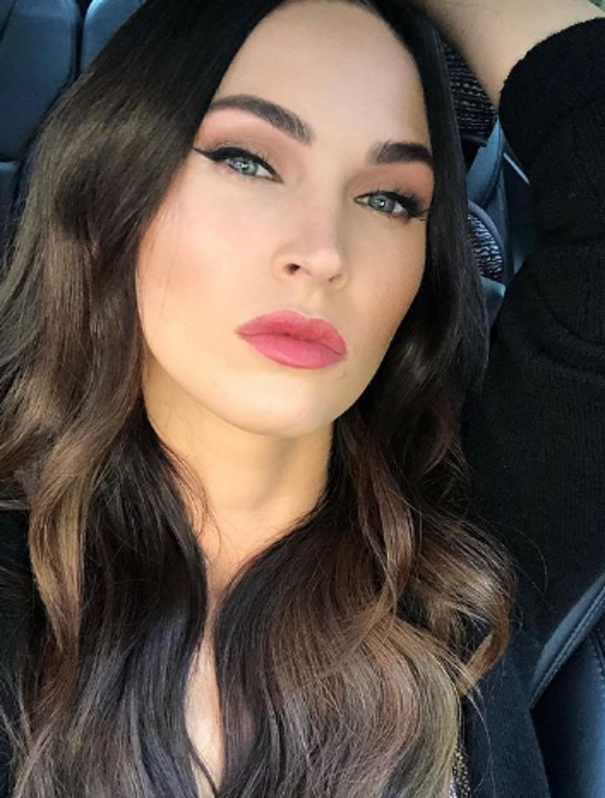 Machine Gun Kelly'den Megan Fox'a romantik evlilik teklifi!
