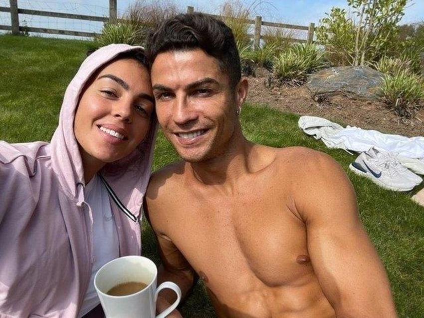 Cristiano Ronaldo ile Georgina Rodriguez özel jetle akşam yemeğine gitti!