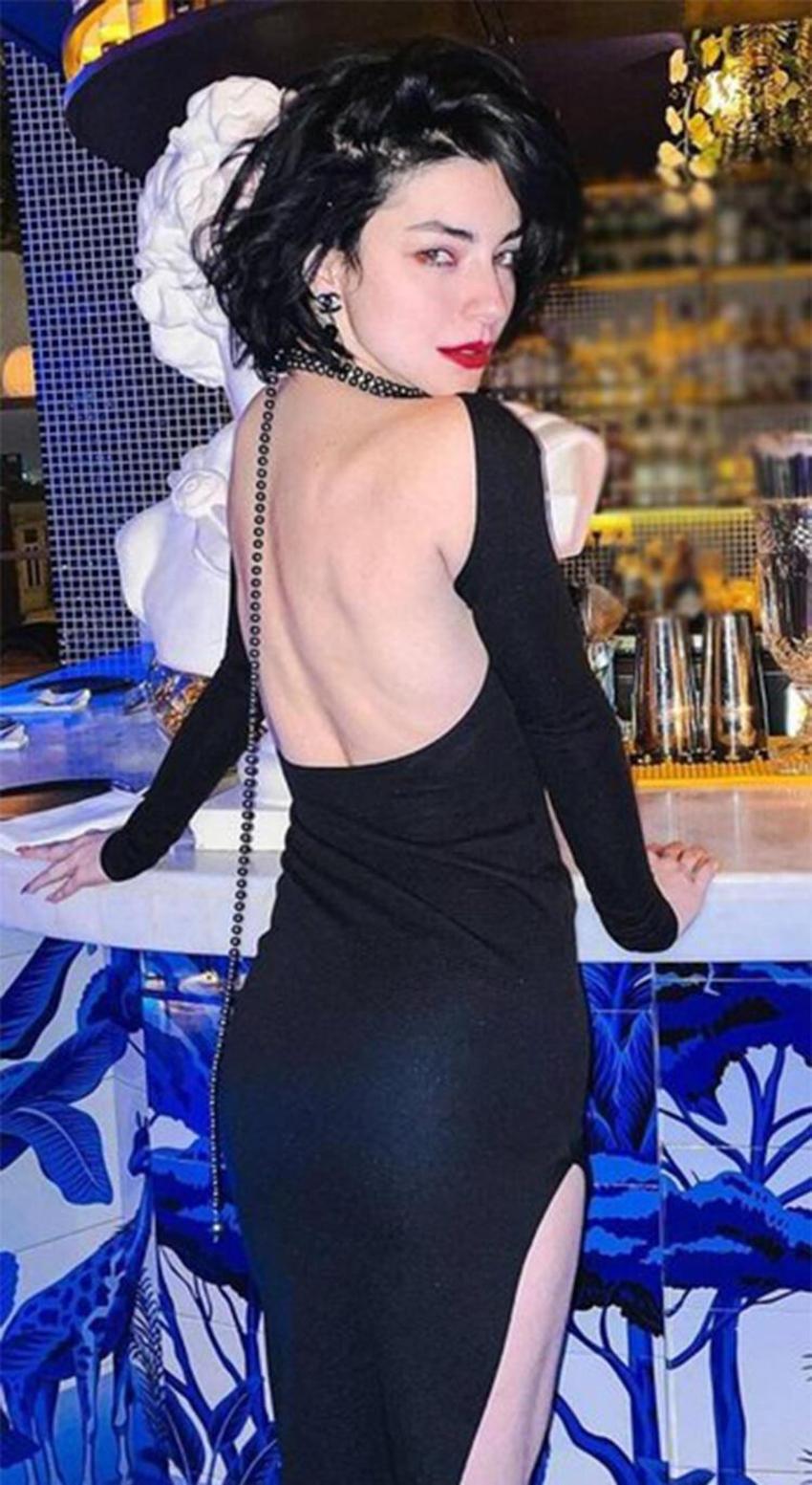 Merve Boluğur'dan gündem olan pozlar! Büyük ilgi gördü!