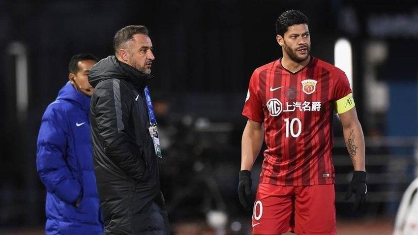 Daha imzayı atmadan dev kulübü birbirine kattı! Vitor Pereira krizi ülke sınırlarını aştı